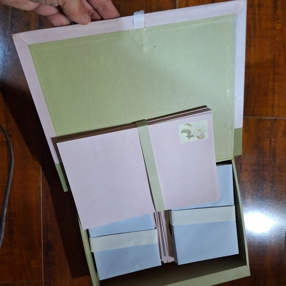 Stationary set Book Box